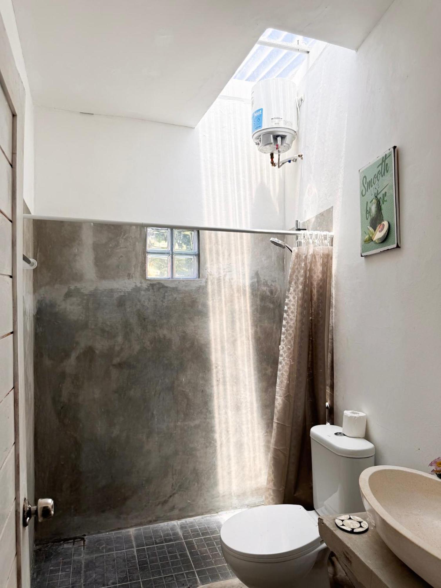 Urban Jungle Beach House Canggu  Luaran gambar