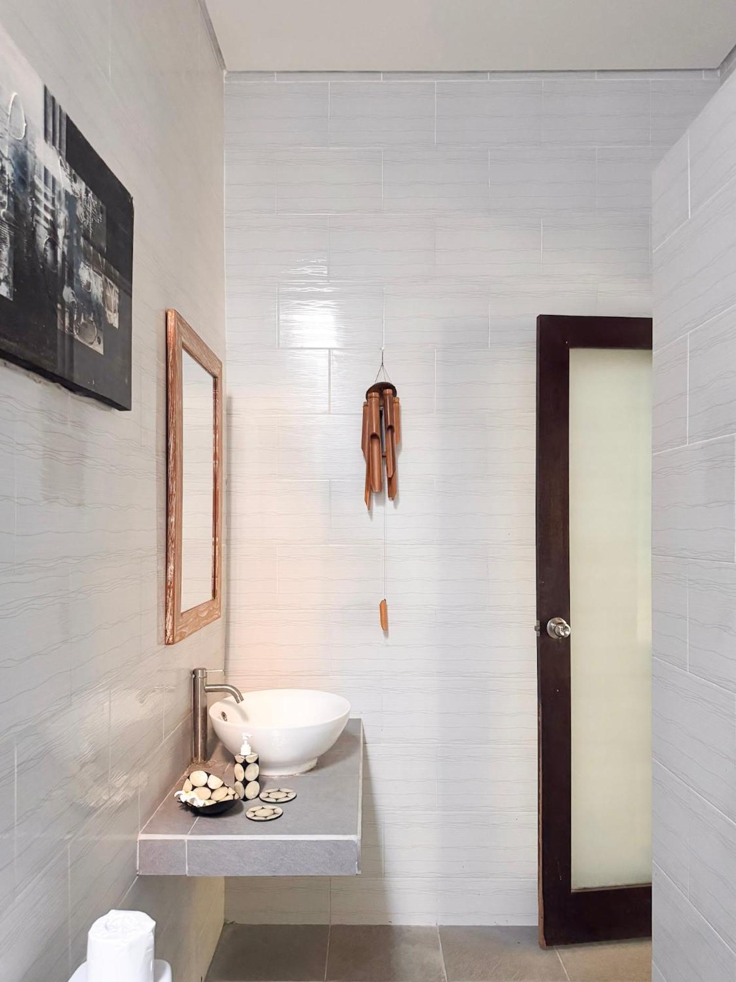 Urban Jungle Beach House Canggu  Luaran gambar