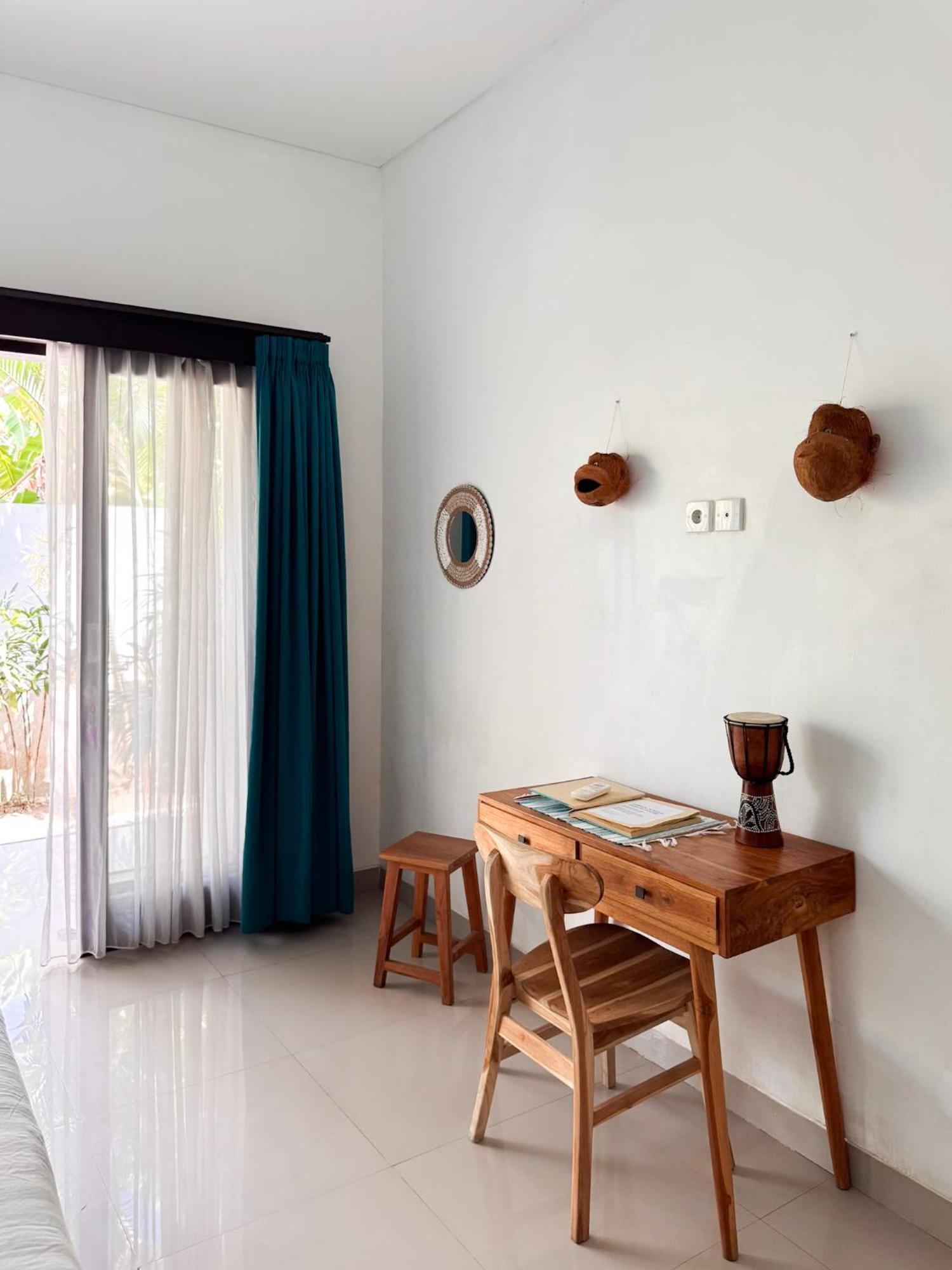 Urban Jungle Beach House Canggu  Luaran gambar
